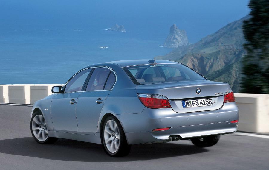  BMW 5-Series 2003 года  (фото 3 из 3)